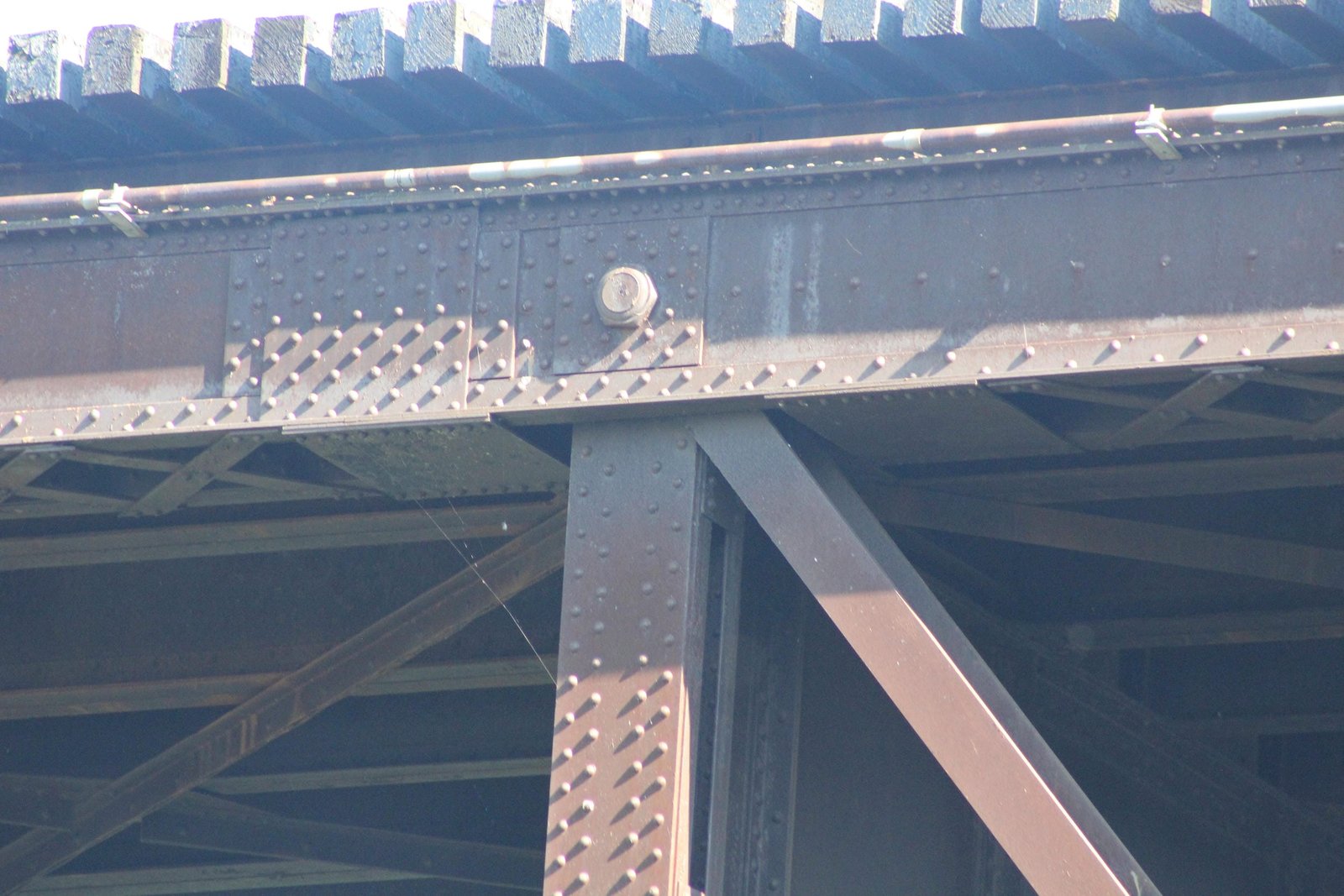 Upper connection